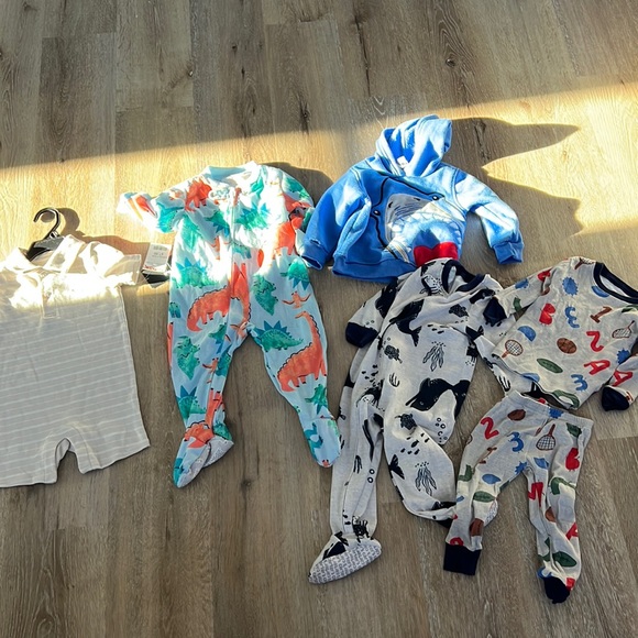 6 piece boy bundle. All 18 mos except under armor piece is 24 mos.
